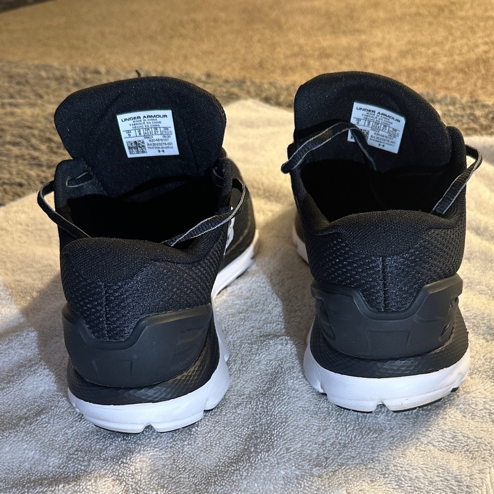 Under Armour Black Athletic Shoes - Picture 2 of 8